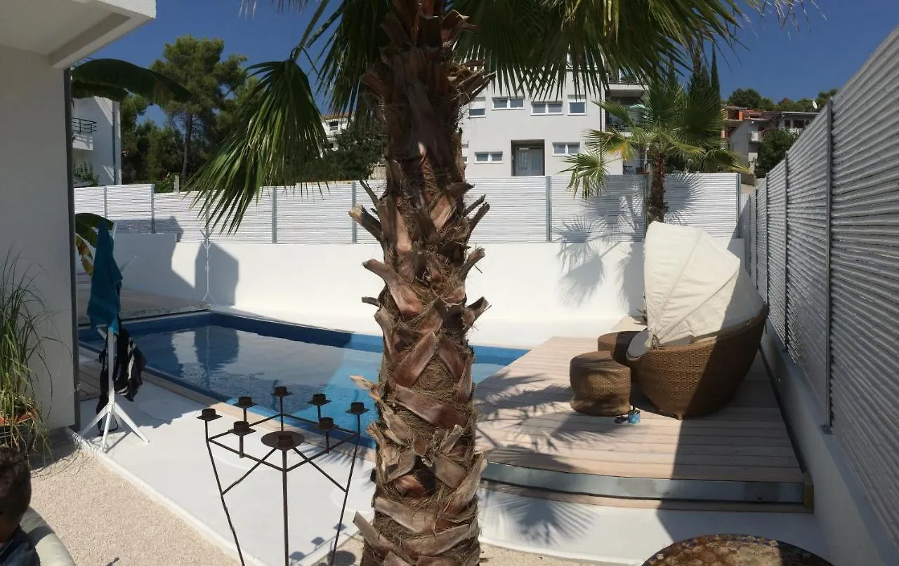 Seaside Villa With Private Pool Home By The Sea - Villa Traù